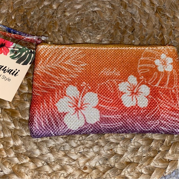 Essentials Aloha bag - Picture 1 of 3